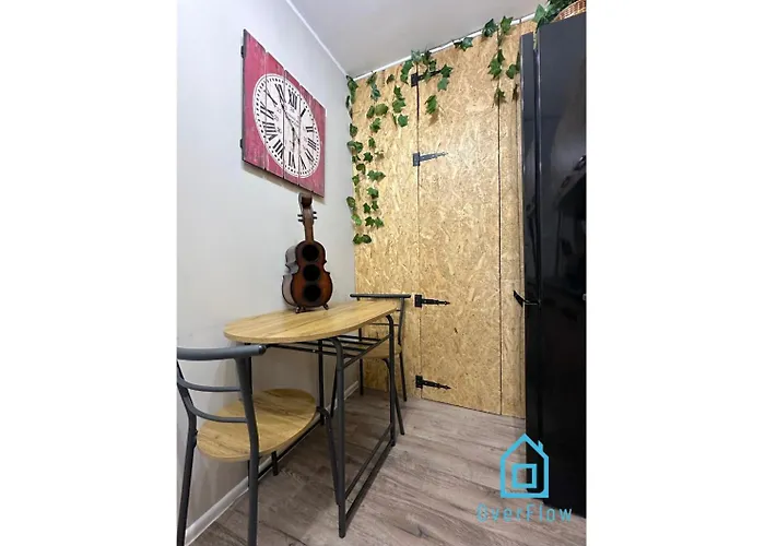 Pineapple Room